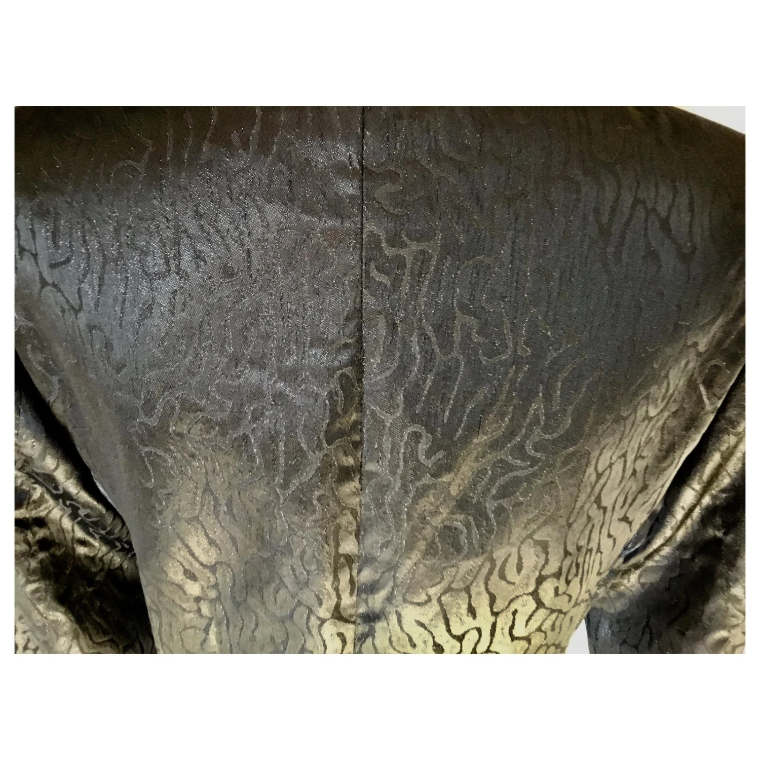 Yves Saint Laurent BLAZER NOIR À RAMAGES 7 Yves Saint Laurent BLAZER NOIR À RAMAGES – Image 5