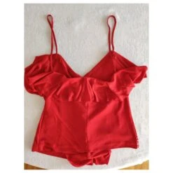 YVES SAINT LAURENT DEBARDEUR EN MAILLE AVEC VOLANT Rouge -Yves Saint Laurent 153685 6