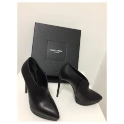 Yves Saint Laurent Bottines Cuir Et Ressemelées Noir 14 Yves Saint Laurent Bottines Cuir Et Ressemelées Noir -Yves Saint Laurent 162655 6