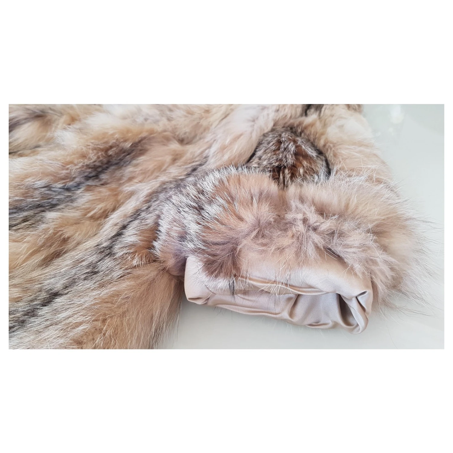 Manteau Lynx Yves Saint Laurent. Crème 8 Manteau Lynx Yves Saint Laurent. Crème – Image 6