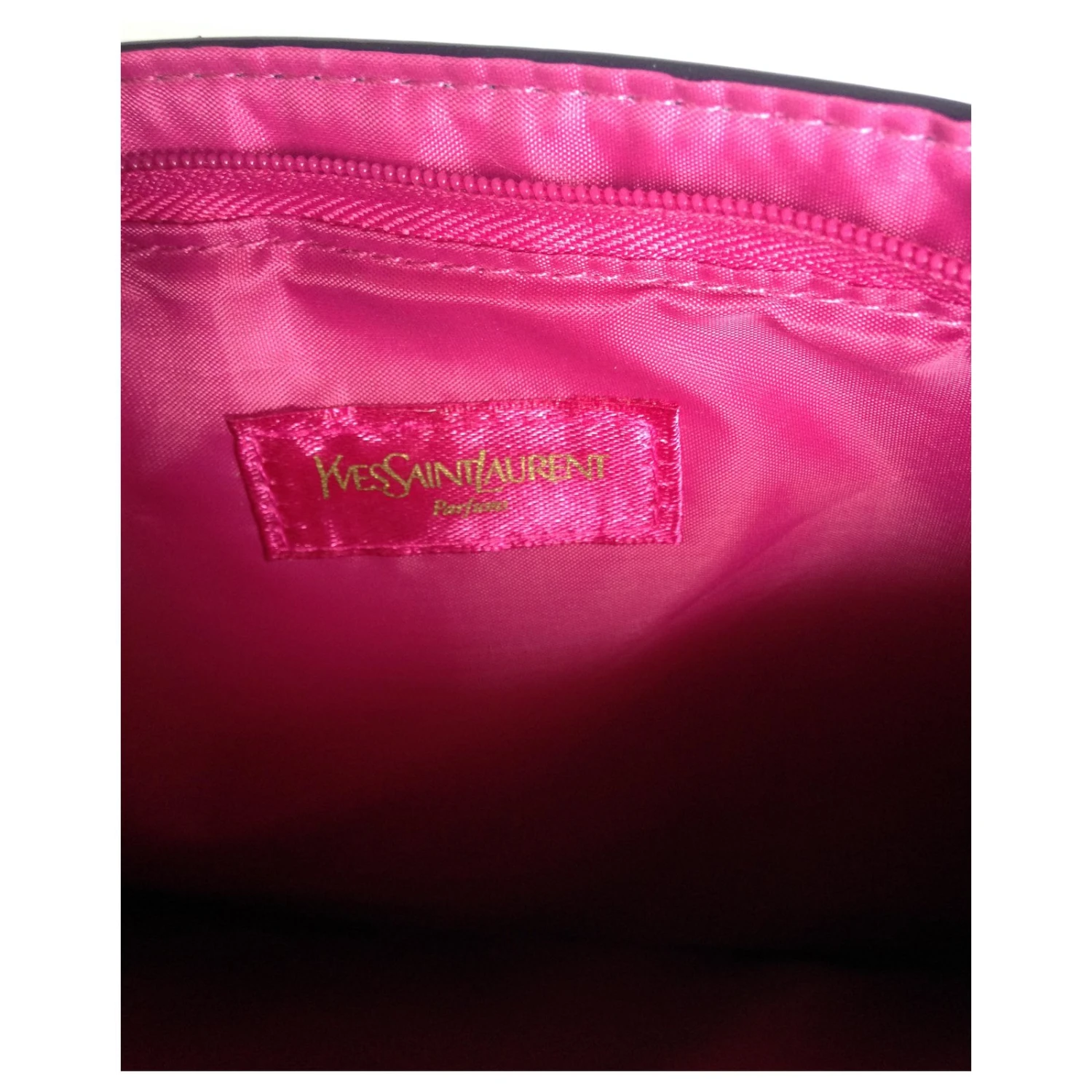 Yves Saint Laurent Bourses, Portefeuilles, Cas Noir 8 Yves Saint Laurent Bourses, Portefeuilles, Cas Noir – Image 6