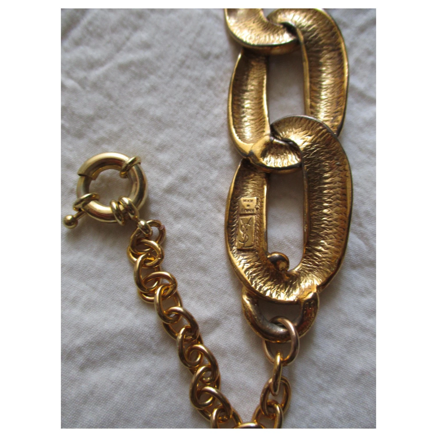 Yves Saint Laurent Ras De Cou, Mailles Plates. Doré 8 Yves Saint Laurent Ras De Cou, Mailles Plates. Doré – Image 6