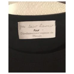 Tee Shirt Yves Saint Laurent Pour Développement Enfance Du Monde Noir -Yves Saint Laurent 244281 3