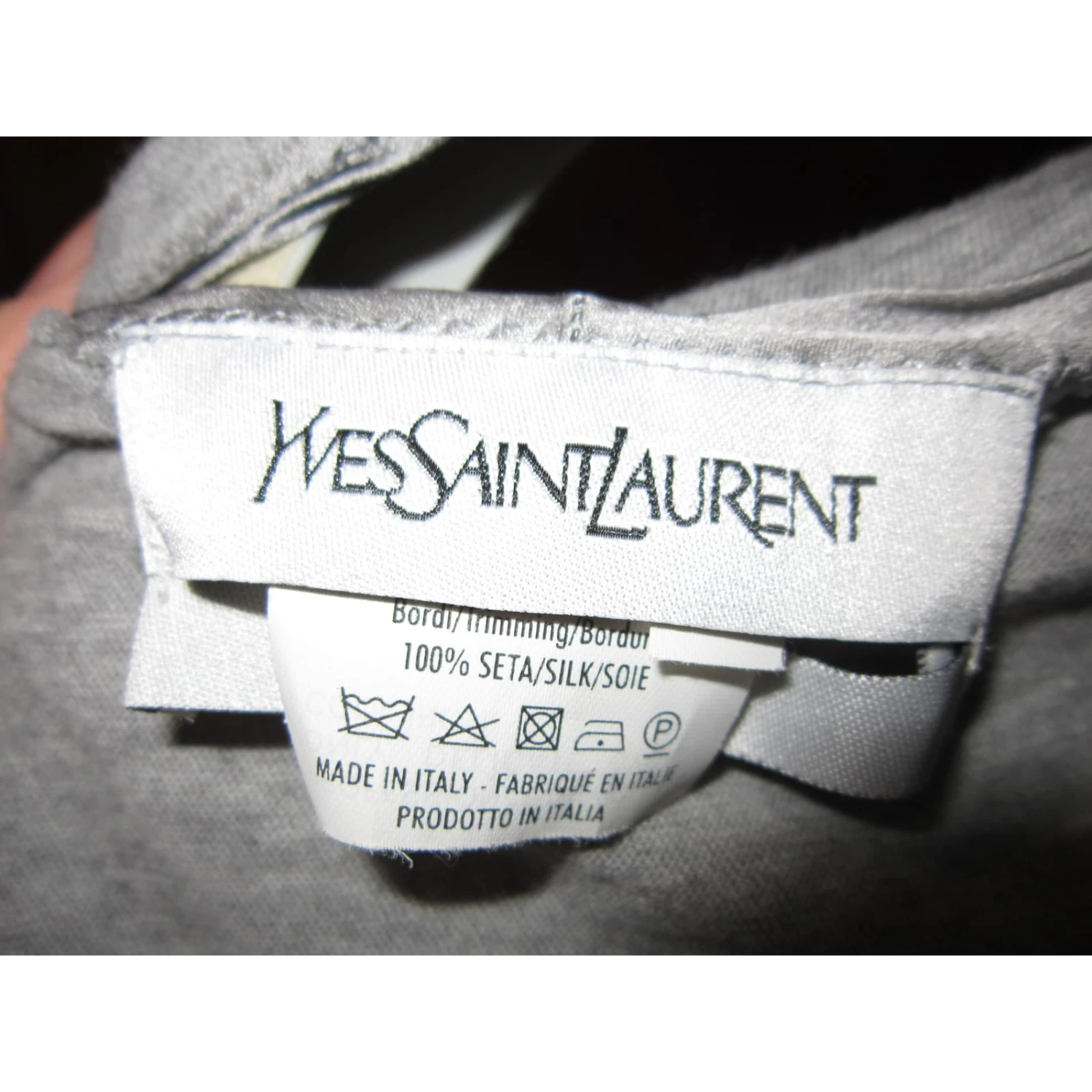 Yves Saint Laurent Top Gris 5 Yves Saint Laurent Top Gris – Image 3