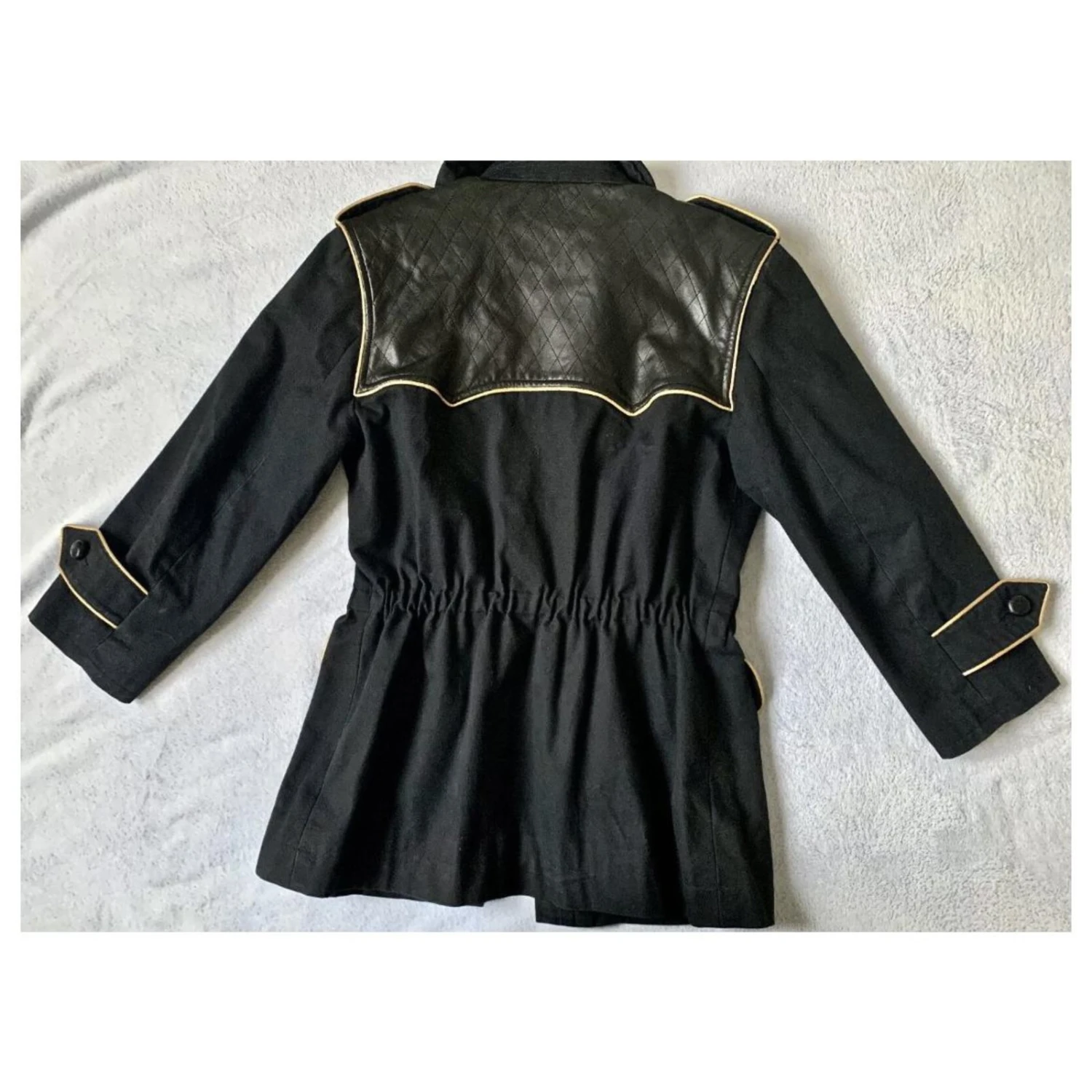 Yves Saint Laurent Vestes Noir 5 Yves Saint Laurent Vestes Noir â Image 3