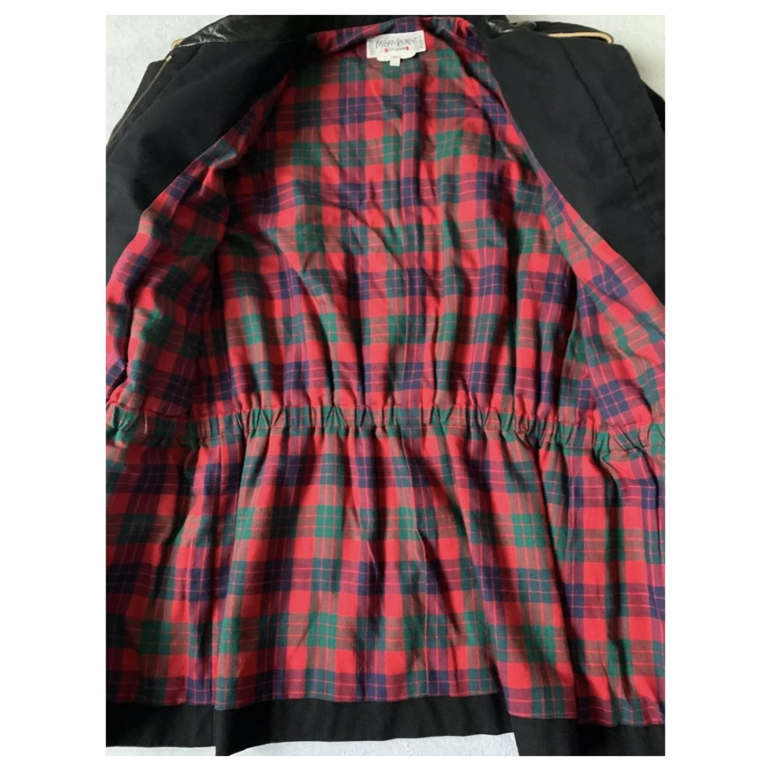 Yves Saint Laurent Vestes Noir 6 Yves Saint Laurent Vestes Noir â Image 4