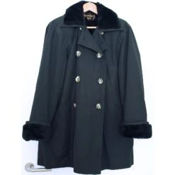 Yves Saint Laurent Caban Fourrure Noir -Yves Saint Laurent 26564 3