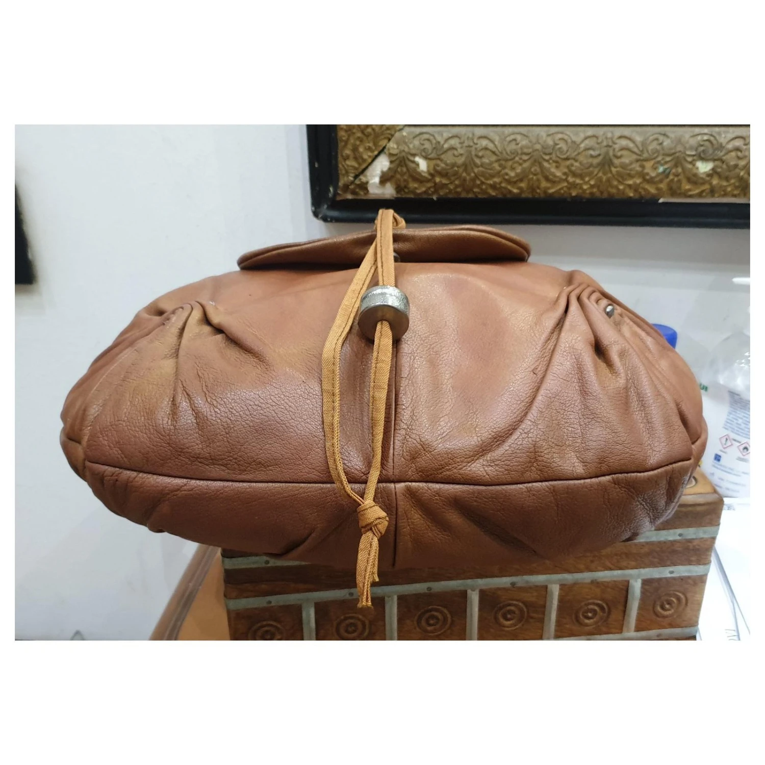 Sac Hobo En Cuir Yves Saint Laurent Cognac 9 Sac Hobo En Cuir Yves Saint Laurent Cognac – Image 7
