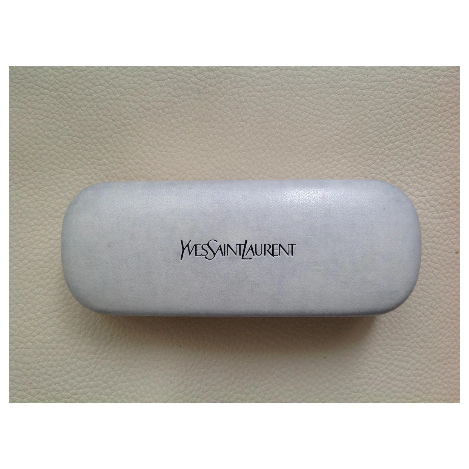 Yves Saint Laurent Des Lunettes De Soleil Noir 6 Yves Saint Laurent Des Lunettes De Soleil Noir – Image 4