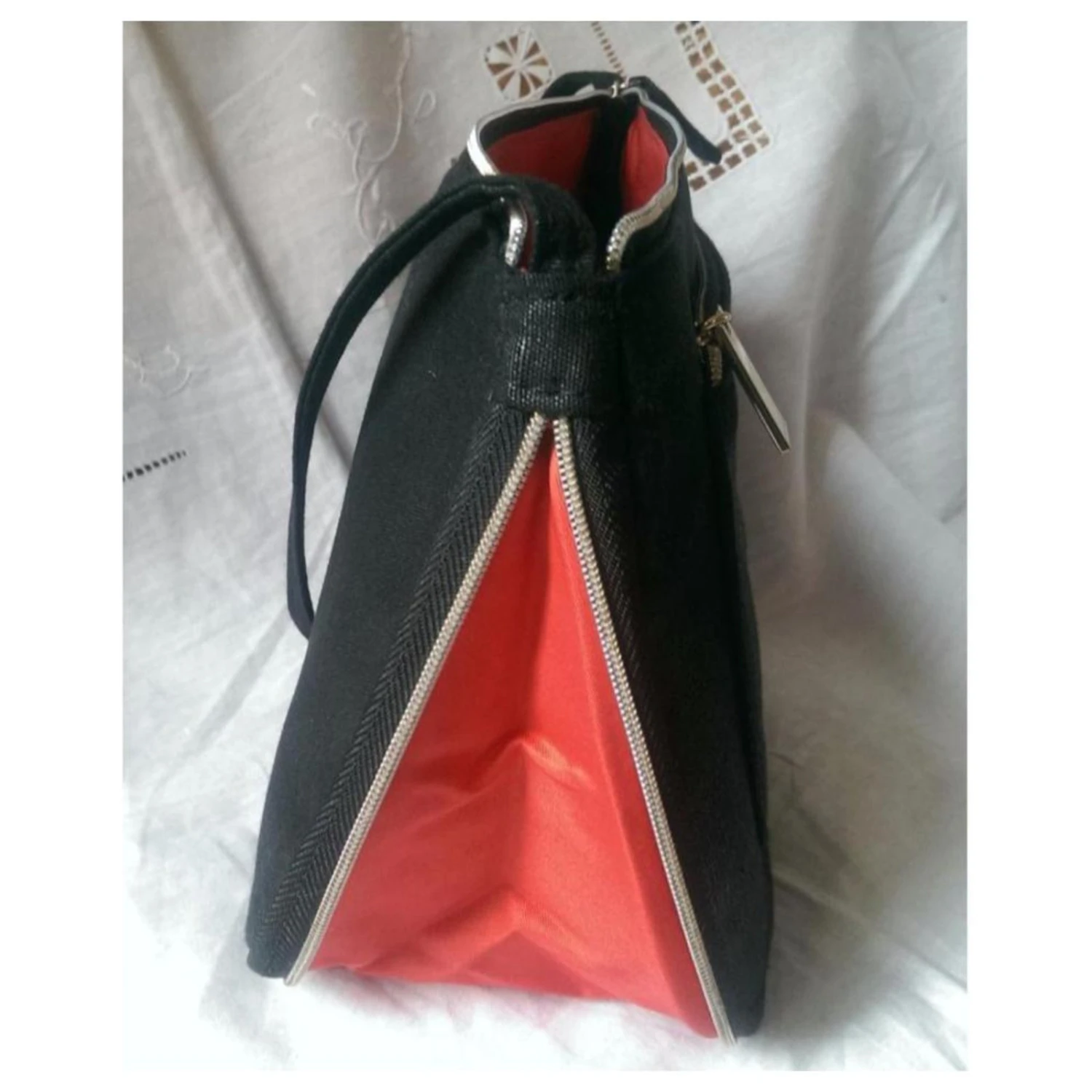 Yves Saint Laurent Pochettes Noir 5 Yves Saint Laurent Pochettes Noir – Image 3