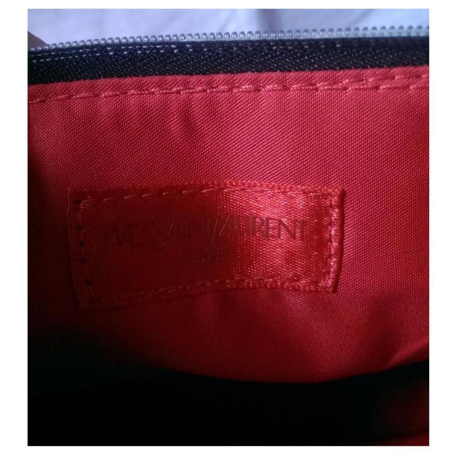 Yves Saint Laurent Pochettes Noir 7 Yves Saint Laurent Pochettes Noir – Image 5