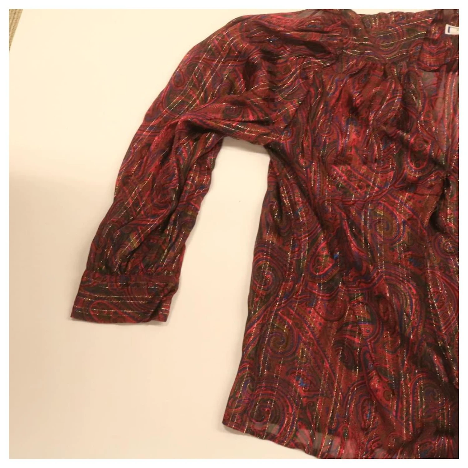 Chemise YVES SAINT LAURENT Noir Polyester YSL Auth Ar4144 Rouge 7 Chemise YVES SAINT LAURENT Noir Polyester YSL Auth Ar4144 Rouge – Image 5