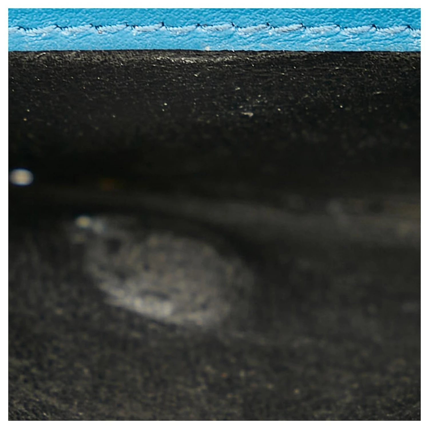 Yves Saint Laurent Portefeuille à Deux Volets En Relief YSL Blue Star Bleu 8 Yves Saint Laurent Portefeuille à Deux Volets En Relief YSL Blue Star Bleu – Image 6