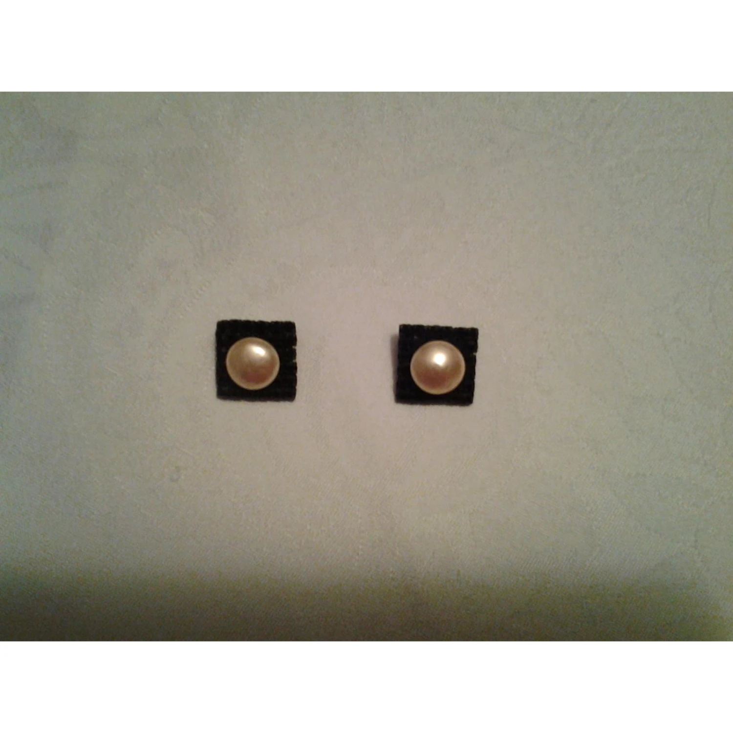 Yves Saint Laurent Vintage Noir 5 Yves Saint Laurent Vintage Noir – Image 3