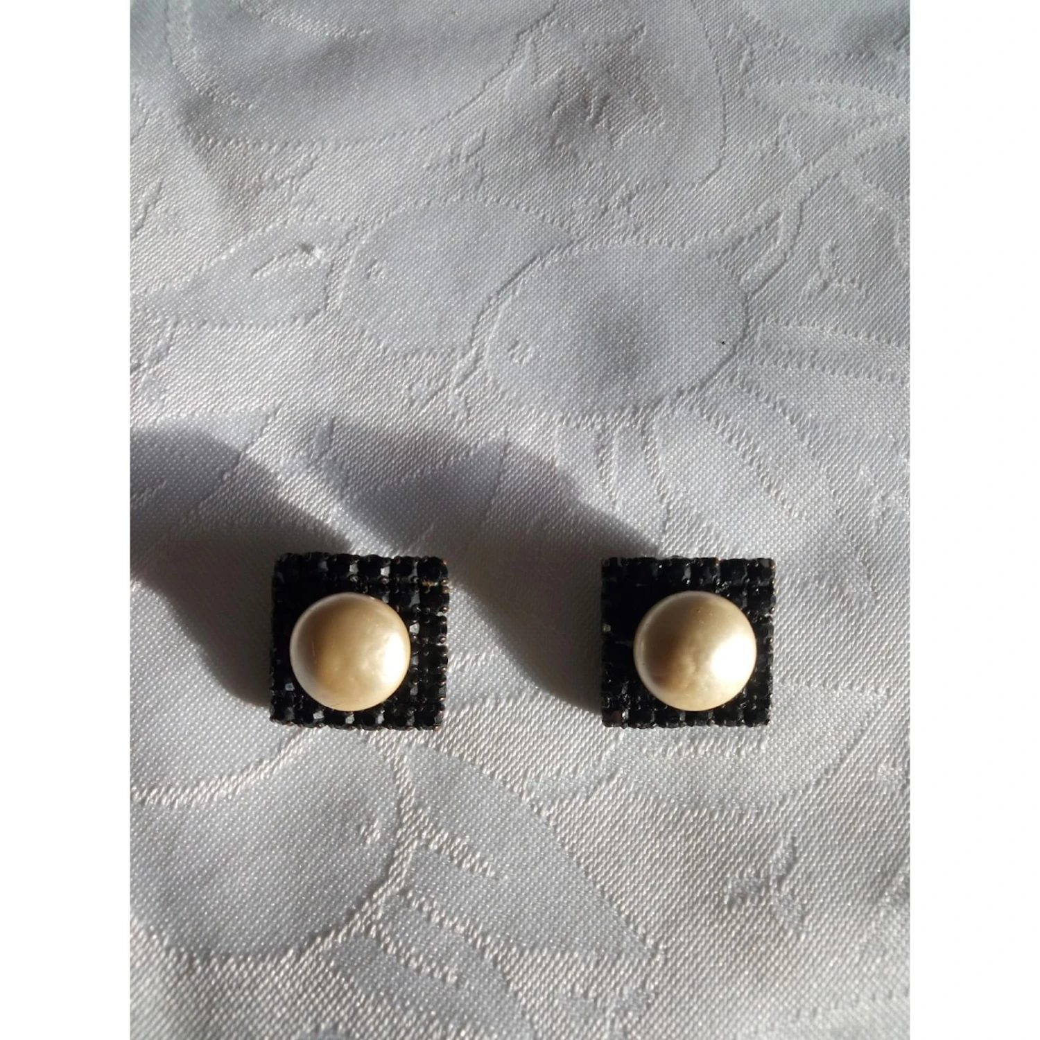 Yves Saint Laurent Vintage Noir 7 Yves Saint Laurent Vintage Noir – Image 5