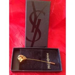 Yves Saint Laurent ÉPINGLE DE FOULARD Doré 13 Yves Saint Laurent ÉPINGLE DE FOULARD Doré -Yves Saint Laurent 37906 5