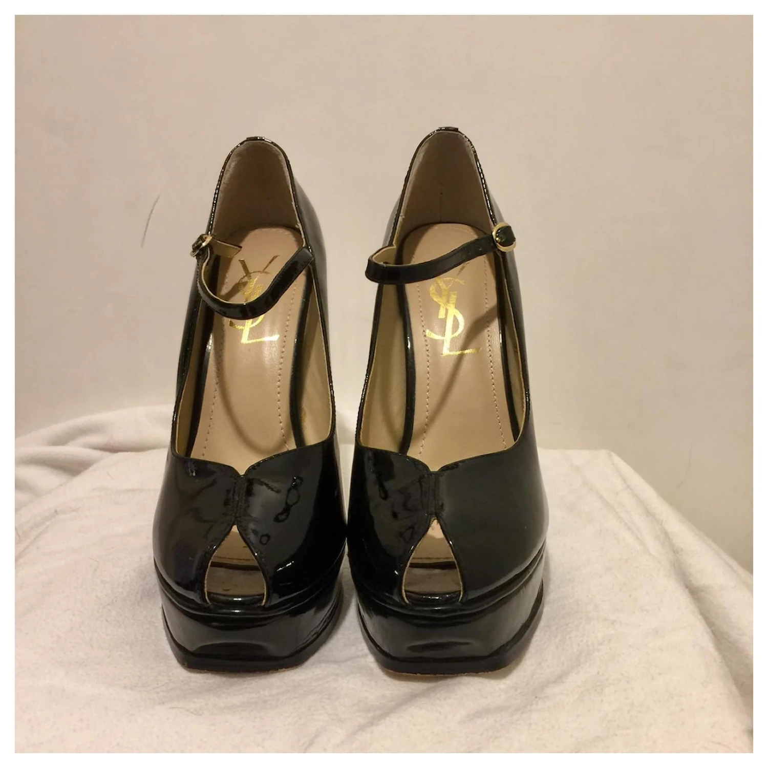 Yves Saint Laurent Hommage Mary Janes En Vernis Noir Blanc 7 Yves Saint Laurent Hommage Mary Janes En Vernis Noir Blanc – Image 5