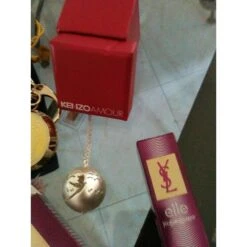 Yves Saint Laurent LOT GRANDE MARQUE -Yves Saint Laurent 40872 4