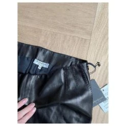 Yves Saint Laurent Jupes Noir -Yves Saint Laurent 427991 7