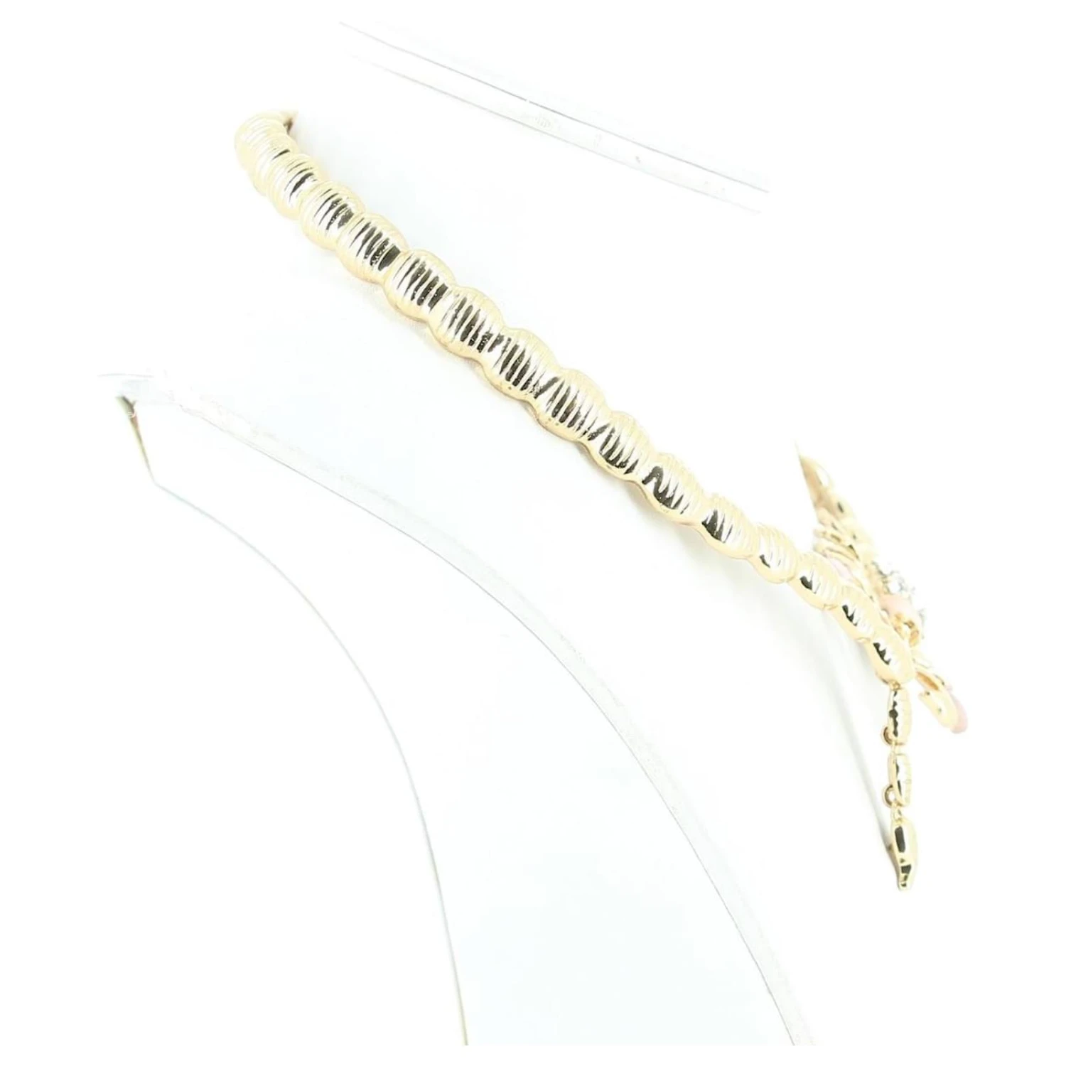 Collier Scorpion Yves Saint Laurent Jaune 6 Collier Scorpion Yves Saint Laurent Jaune – Image 4