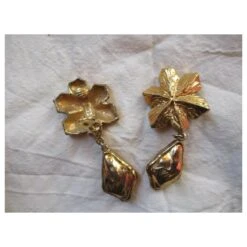 Yves Saint Laurent Clips Dorés, Baroques. -Yves Saint Laurent 443944 2