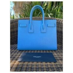Sac Yves Saint Laurent Modèle " Sac De Jour" Cuir Bleu Ciel Bleu Clair 14 Sac Yves Saint Laurent Modèle " Sac De Jour" Cuir Bleu Ciel Bleu Clair -Yves Saint Laurent 516259 3