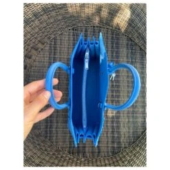 Sac Yves Saint Laurent Modèle " Sac De Jour" Cuir Bleu Ciel Bleu Clair 17 Sac Yves Saint Laurent Modèle " Sac De Jour" Cuir Bleu Ciel Bleu Clair -Yves Saint Laurent 516259 6