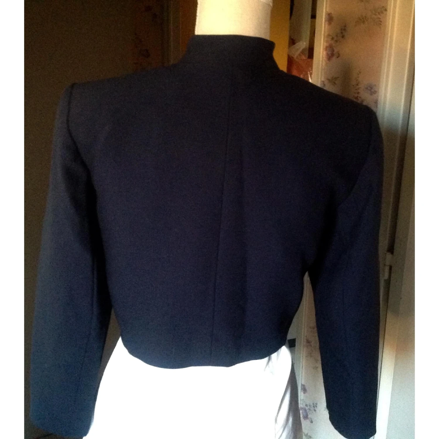 Yves Saint Laurent Spencer Chyc Bleu Marine 8 Yves Saint Laurent Spencer Chyc Bleu Marine – Image 6