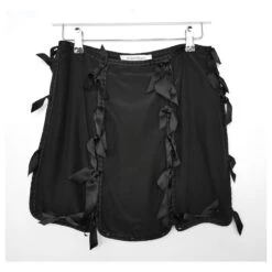 Yves Saint Laurent X Tom Ford AW02 Panneau En Soie Noire Et Jupe à Nœud 14 Yves Saint Laurent X Tom Ford AW02 Panneau En Soie Noire Et Jupe à Nœud -Yves Saint Laurent 561975 3