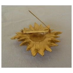 Yves Saint Laurent Broches Et Broches Doré Blanc Cassé 13 Yves Saint Laurent Broches Et Broches Doré Blanc Cassé -Yves Saint Laurent 572989 5