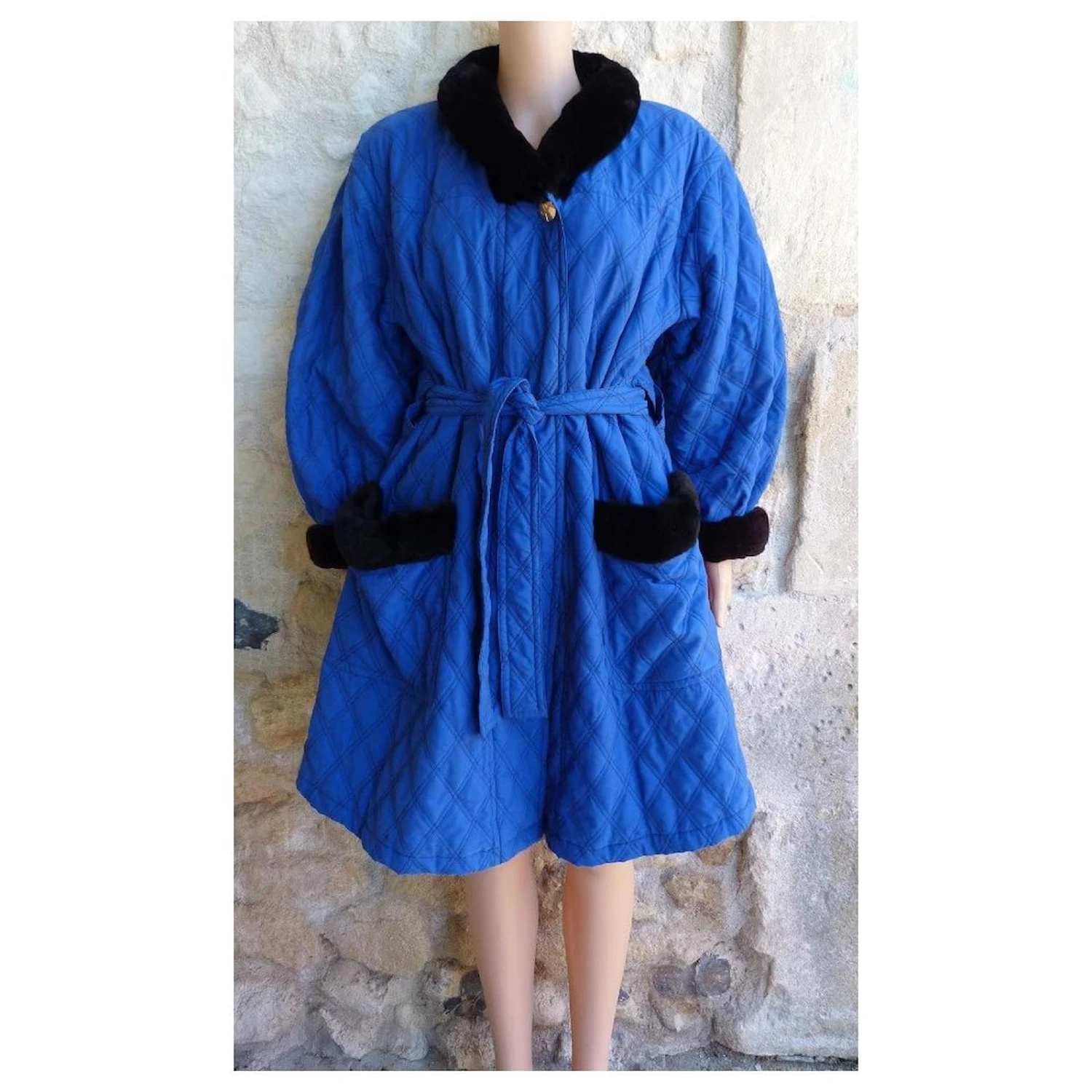 Yves Saint Laurent Manteaux, Vêtements D'extérieur Noir Bleu 4 Yves Saint Laurent Manteaux, Vêtements D'extérieur Noir Bleu – Image 2