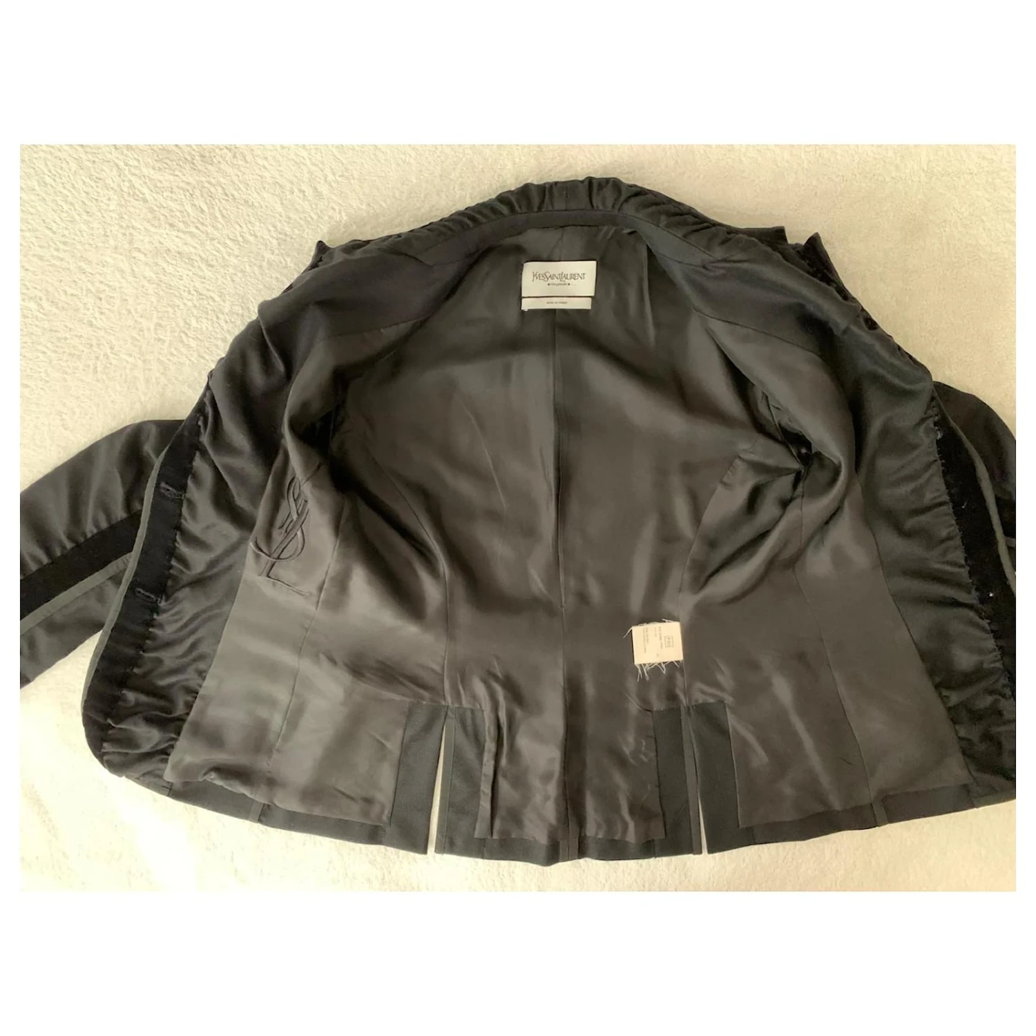 Yves Saint Laurent Veste Blazer Vintage YSL Noir 7 Yves Saint Laurent Veste Blazer Vintage YSL Noir – Image 5