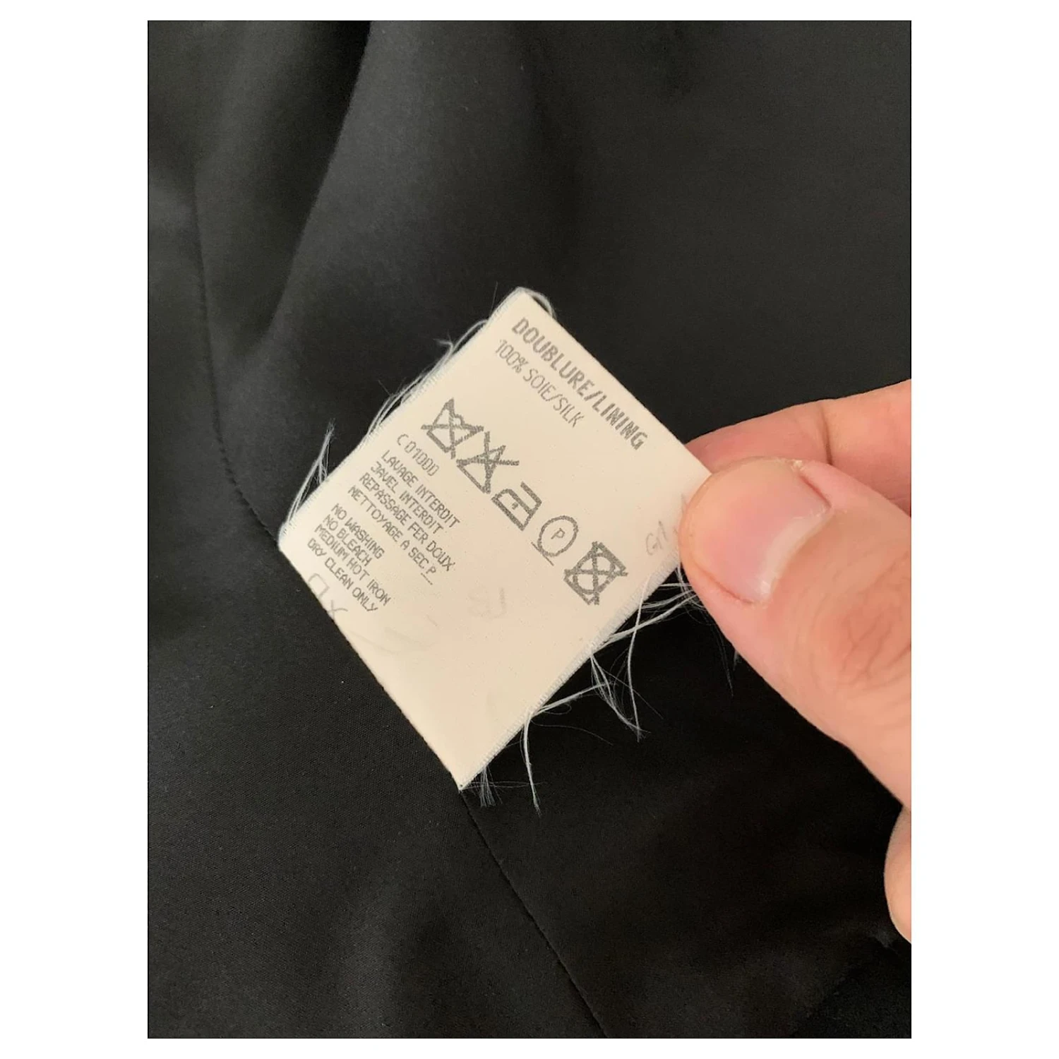 Yves Saint Laurent Veste Blazer Vintage YSL Noir 10 Yves Saint Laurent Veste Blazer Vintage YSL Noir – Image 8