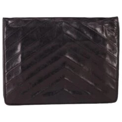 Yves Saint Laurent Pochette Matelassé Y Chevron En Cuir Noir 10 Yves Saint Laurent Pochette Matelassé Y Chevron En Cuir Noir -Yves Saint Laurent 614583 4