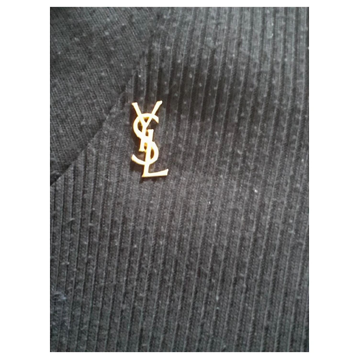 Yves Saint Laurent Pin's Broche Doré 7 Yves Saint Laurent Pin's Broche Doré – Image 5