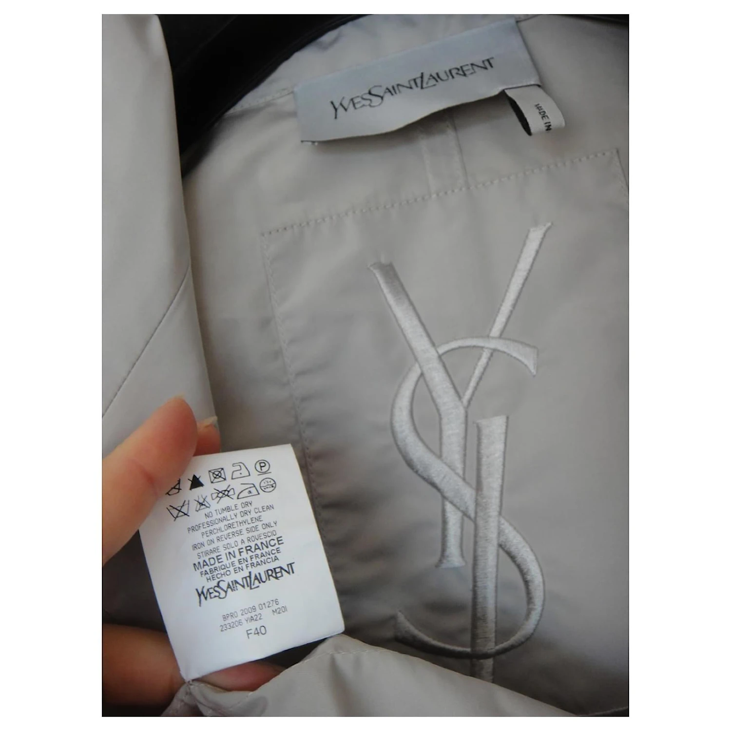 Veste Gris Perle YSL Yves Saint Laurent + Ceinture T40 Commen Neuve 6 Veste Gris Perle YSL Yves Saint Laurent + Ceinture T40 Commen Neuve – Image 4