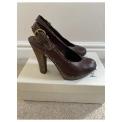 Yves Saint Laurent Escarpins YSL Ebene Apache En Chêne Marron 14 Yves Saint Laurent Escarpins YSL Ebene Apache En Chêne Marron -Yves Saint Laurent 649875 3