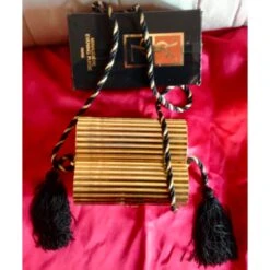 Yves Saint Laurent Minaudière Rigide Dorée 16 Yves Saint Laurent Minaudière Rigide Dorée -Yves Saint Laurent 67685 5