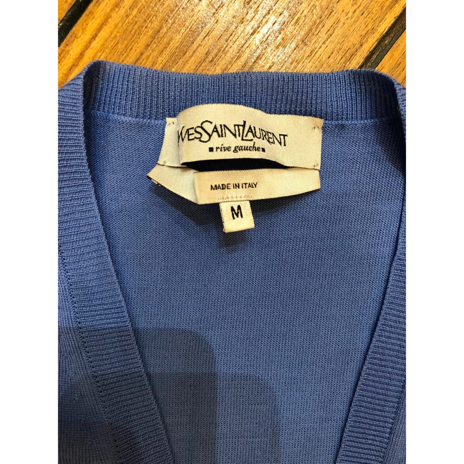 Yves Saint Laurent Sans Manches Bleu 5 Yves Saint Laurent Sans Manches Bleu – Image 3