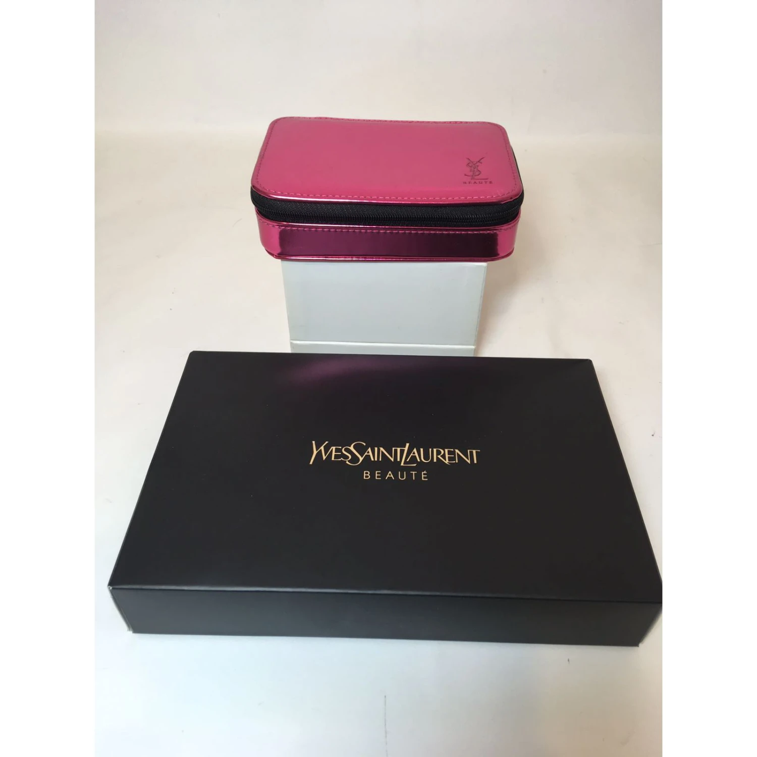 Yves Saint Laurent Vanity Rose 6 Yves Saint Laurent Vanity Rose – Image 4