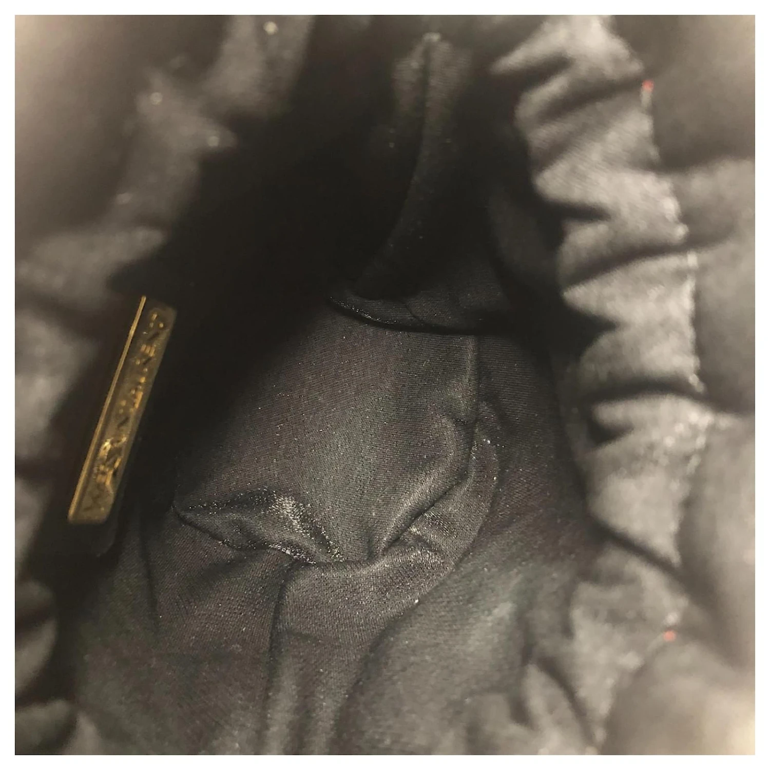 Yves Saint Laurent Pochettes Rouge 5 Yves Saint Laurent Pochettes Rouge – Image 4