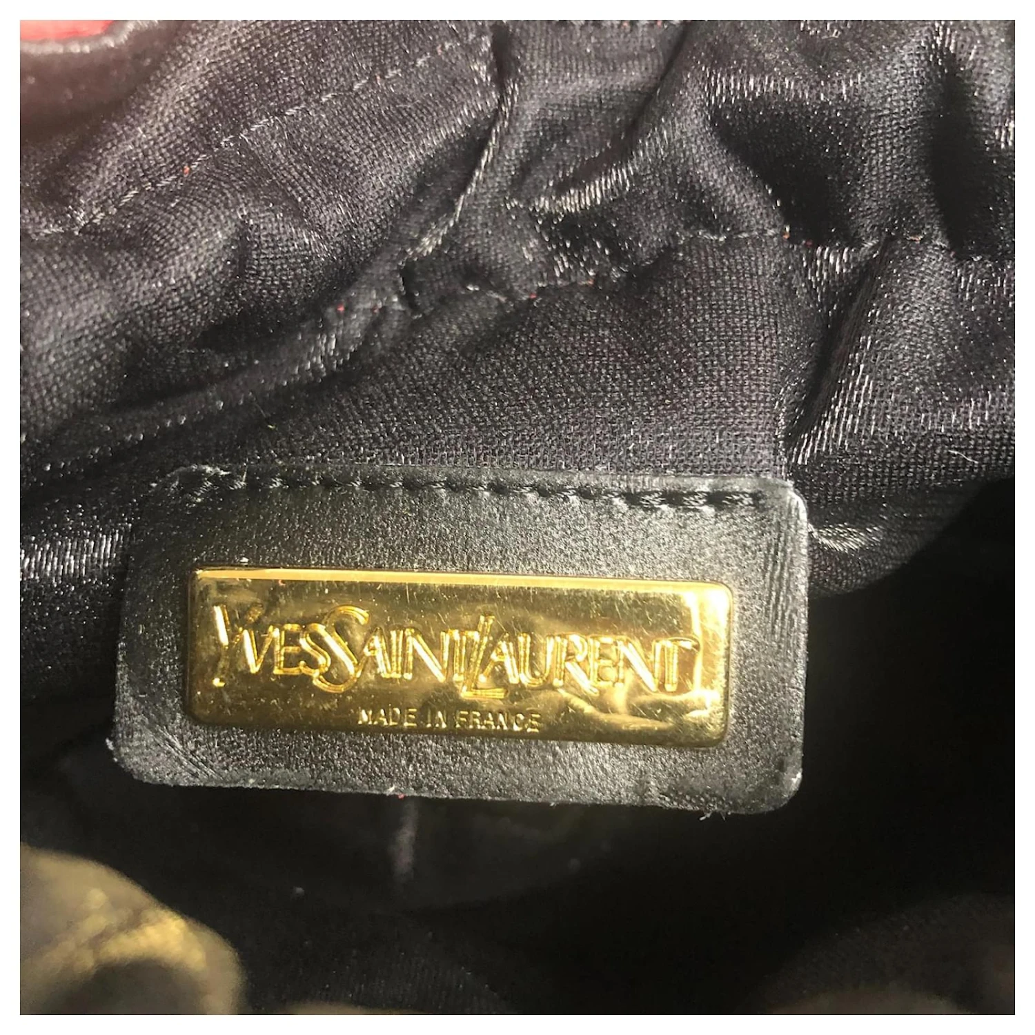 Yves Saint Laurent Pochettes Rouge 6 Yves Saint Laurent Pochettes Rouge – Image 5