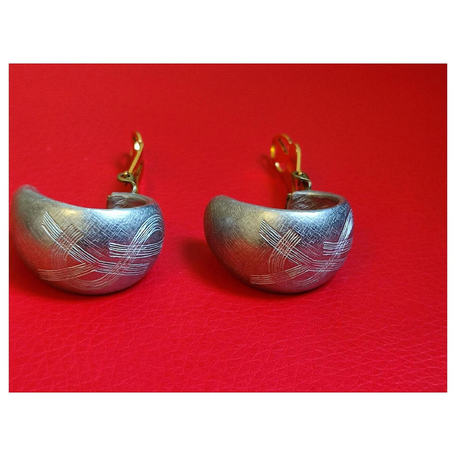 Yves Saint Laurent Boucles D'oreilles Clips Bijouterie Argentée 6 Yves Saint Laurent Boucles D'oreilles Clips Bijouterie Argentée – Image 4