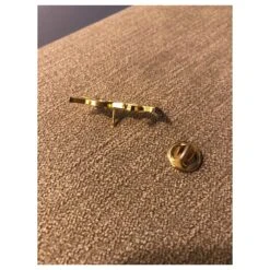 Broche Pin’s Yves Saint Laurent Doré -Yves Saint Laurent 772169 4