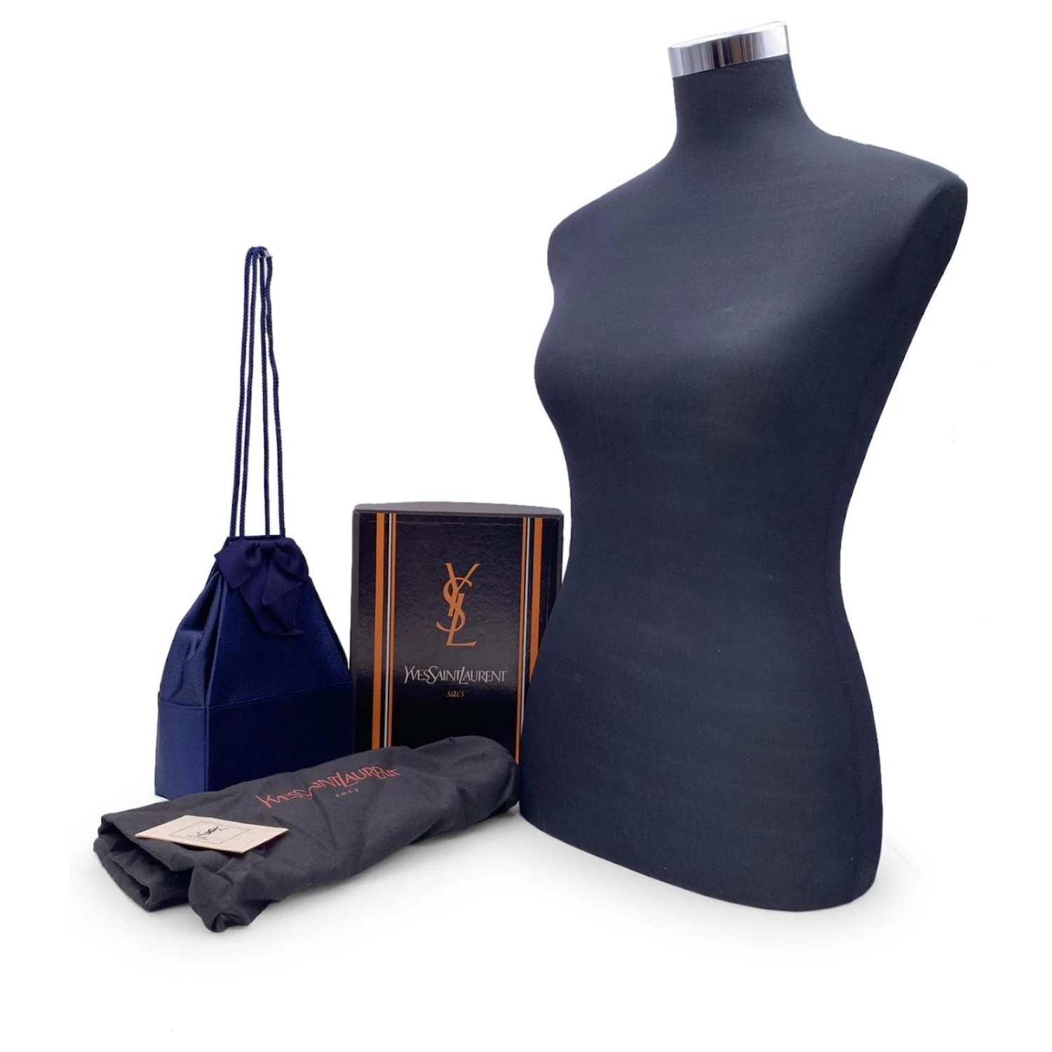 Yves Saint Laurent Sac à Bandoulière En Satin Bleu Vintage à Cordon De Serrage Bordeaux 4 Yves Saint Laurent Sac à Bandoulière En Satin Bleu Vintage à Cordon De Serrage Bordeaux – Image 2