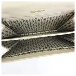 Yves Saint Laurent Sac Bandoulière Bandoulière Cuir Embossé Crocodile Jaune Ivoire Beige 17 Yves Saint Laurent Sac Bandoulière Bandoulière Cuir Embossé Crocodile Jaune Ivoire Beige -Yves Saint Laurent 778396 7