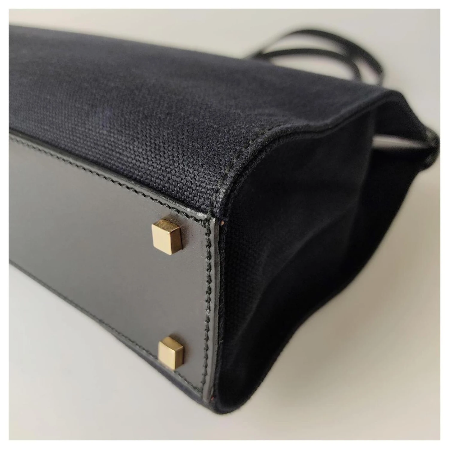 Sac Cabas En Toile Et Cuir Yves Saint Laurent Noir 7 Sac Cabas En Toile Et Cuir Yves Saint Laurent Noir – Image 5