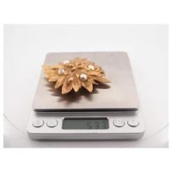 Autres Bijoux VINTAGE BROCHE YVES SAINT LAURENT GOOSSENS FLEUR INCRUSTEE PERLES PEARLS BROOCH Doré -Yves Saint Laurent 784687 3