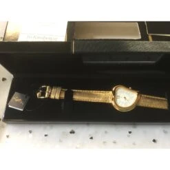 Yves Saint Laurent Montres Doré 9 Yves Saint Laurent Montres Doré -Yves Saint Laurent 79269 3