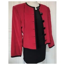 YVES SAINT LAURENT RIVE GAUCHE VESTE COUTURE VELOURS BOUTONS RELIEFS T 44 Rouge 20 YVES SAINT LAURENT RIVE GAUCHE VESTE COUTURE VELOURS BOUTONS RELIEFS T 44 Rouge -Yves Saint Laurent 793542 9
